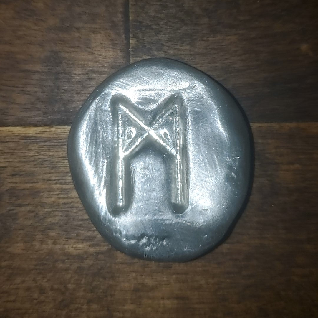 Mannaz ᛗ